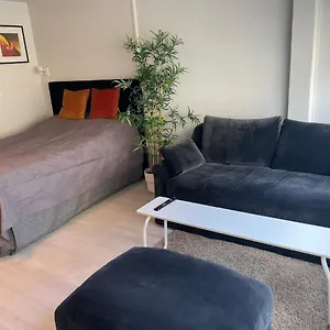 Cozy In The Middle Of Center Apartment